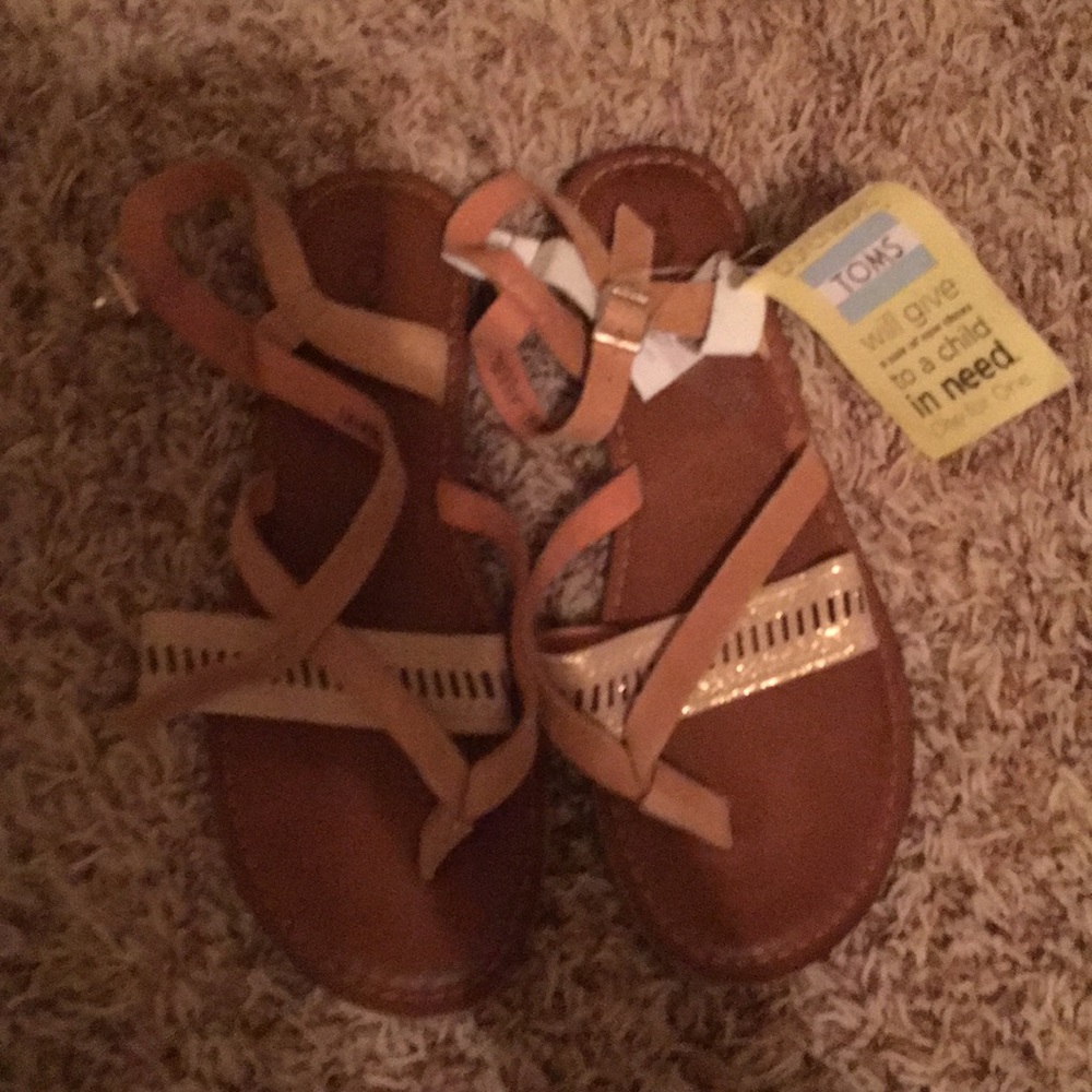 Toms sandals